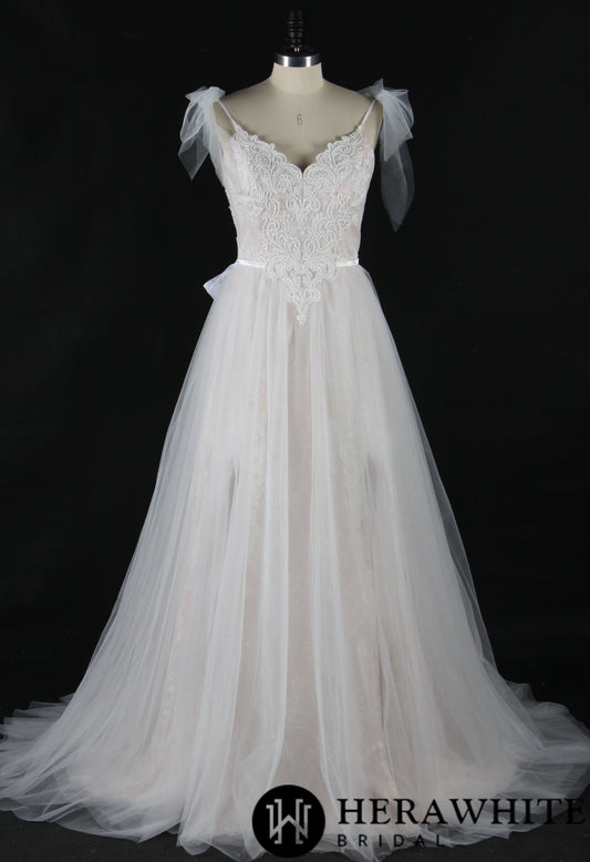 Spaghetti A-Line Lace Applique Bridal Gown