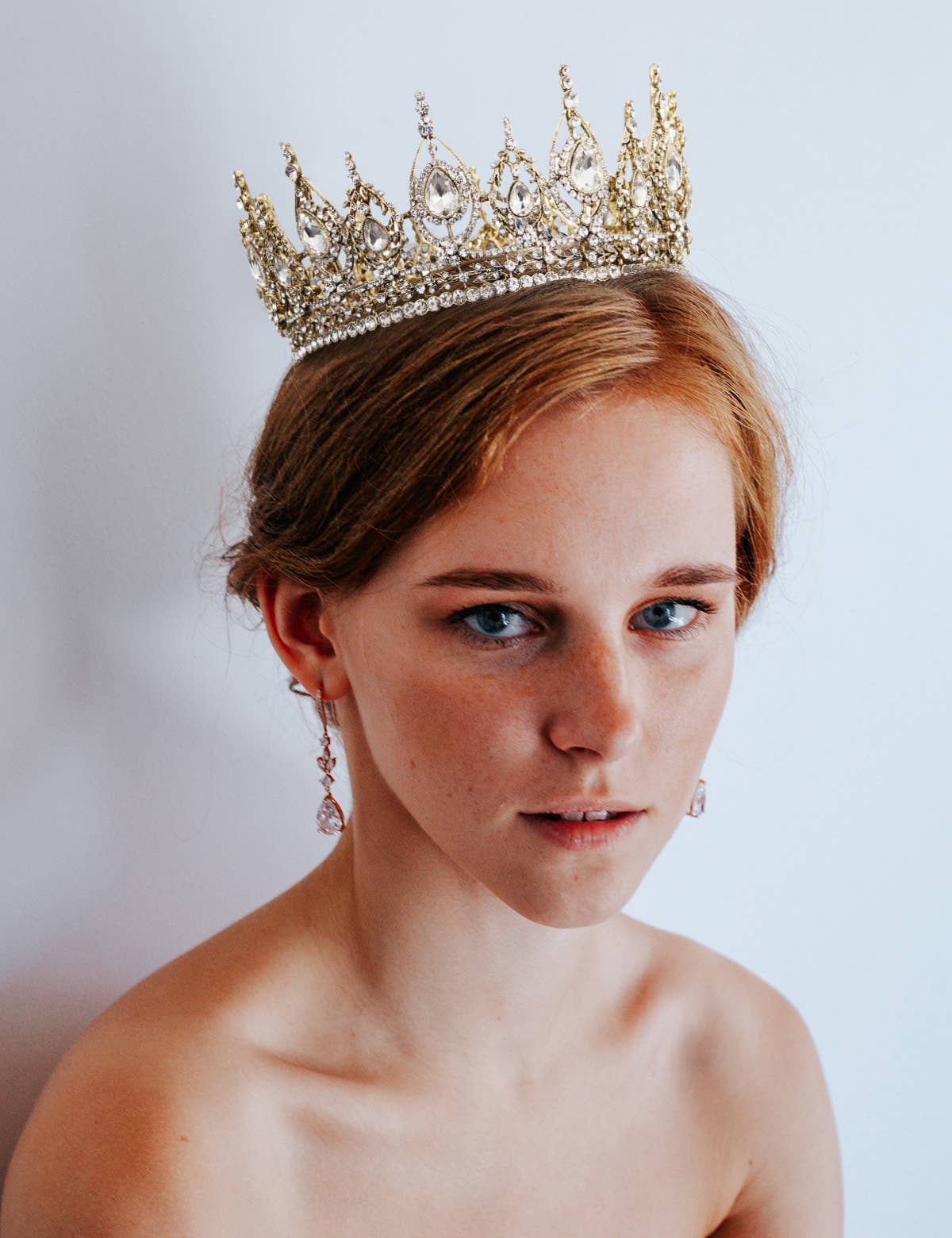 SWEETV Royal Queen Crown for Women: Black