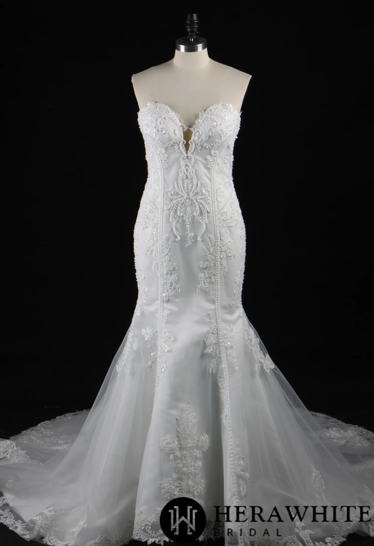 Strapless V-Neck Beaded Lace Mermaid Dress With Chaple Train