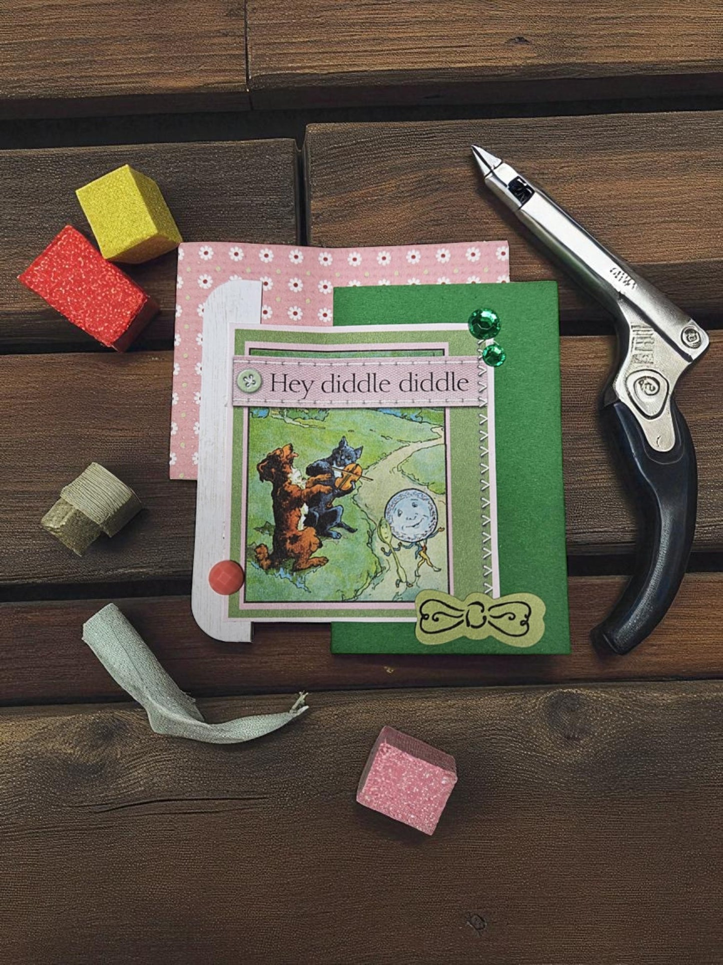 Paper embellishments for Crafts