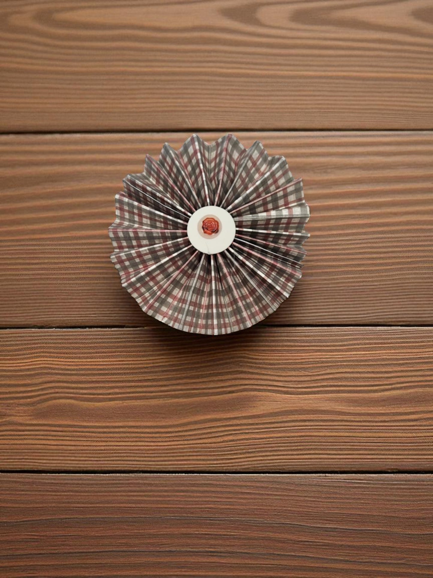 Paper embellishments for Crafts