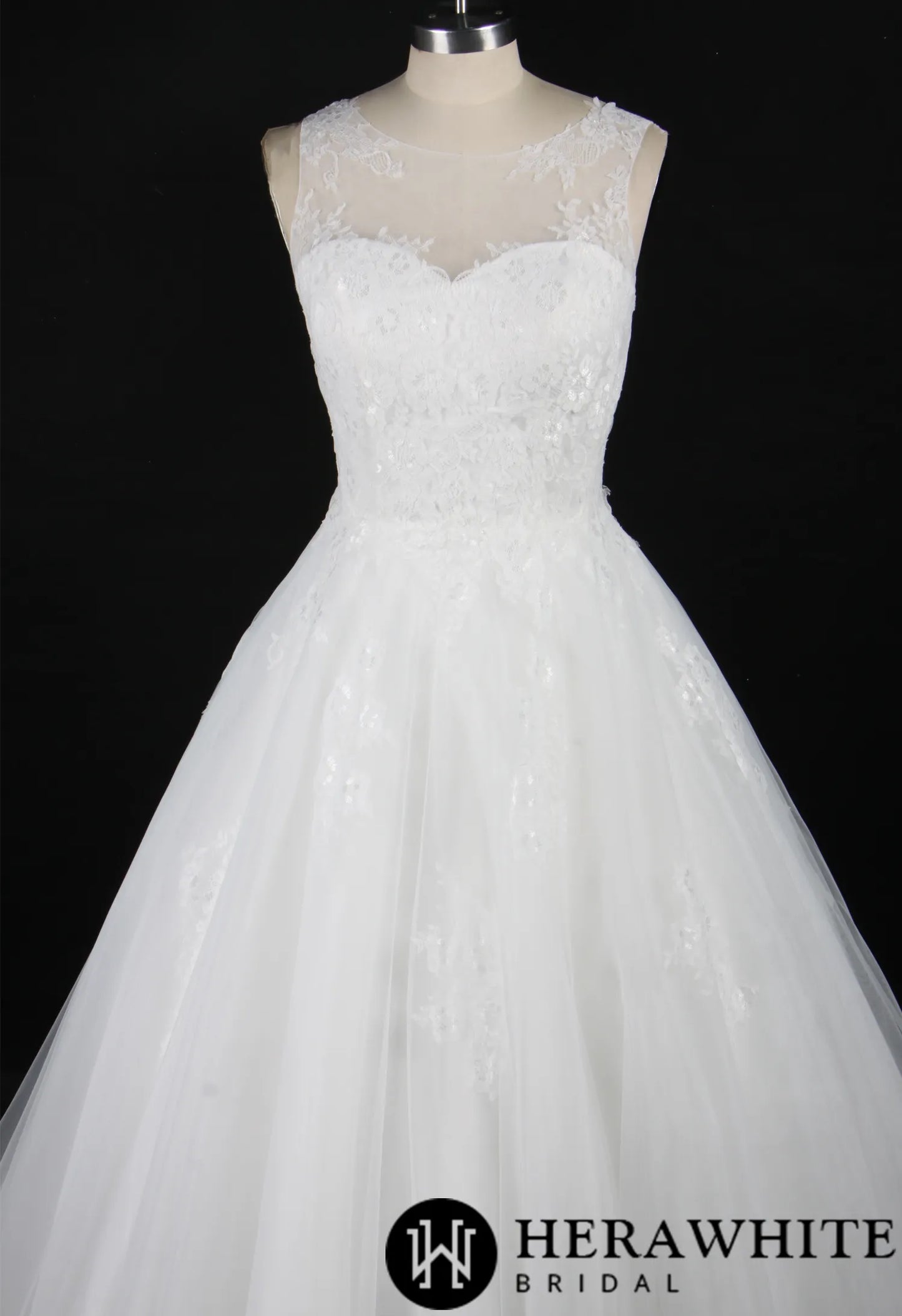 Strapless Lace AppliquÃ©s Beach Wedding Dress
