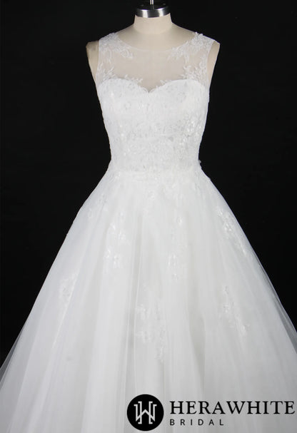 Strapless Lace AppliquÃ©s Beach Wedding Dress