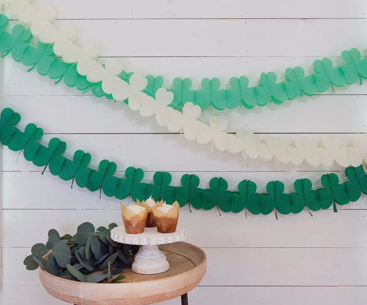 Crepe Paper Shamrock Banner Set