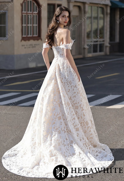 Romantic Off-the-Shoulder  Princess Dress In Floral Lace HW3824