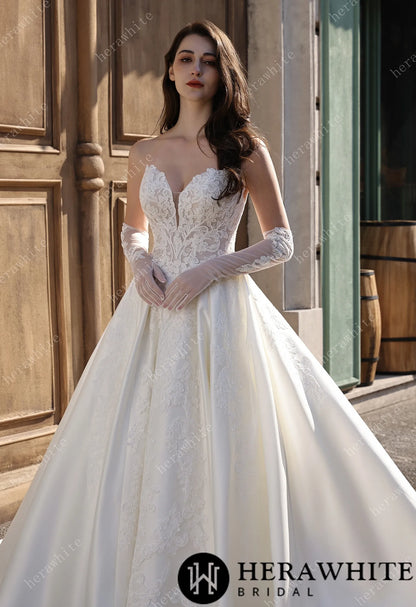 Strapless Sweetheart Bridal Gown With Luxurious Satin Wedding Dress HW3821