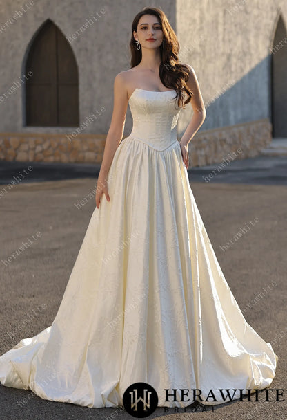Jacquard Satin Wedding  Ball Gown Dresses With Dramatic Train HW3816B