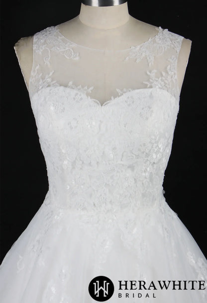 Strapless Lace AppliquÃ©s Beach Wedding Dress
