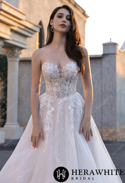 Timeless Romantic Wedding Dress With Detachable Long Sleeves HW3811