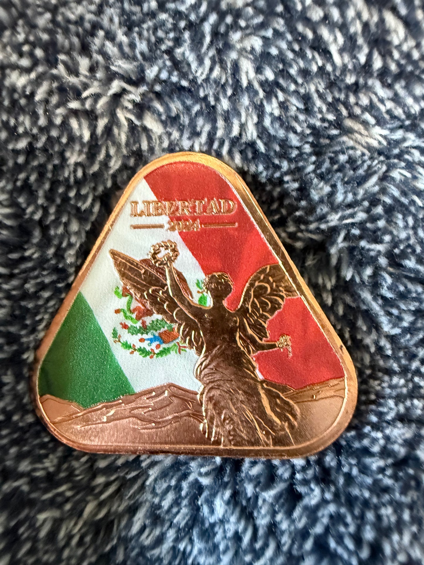 Triangle Libertad copper