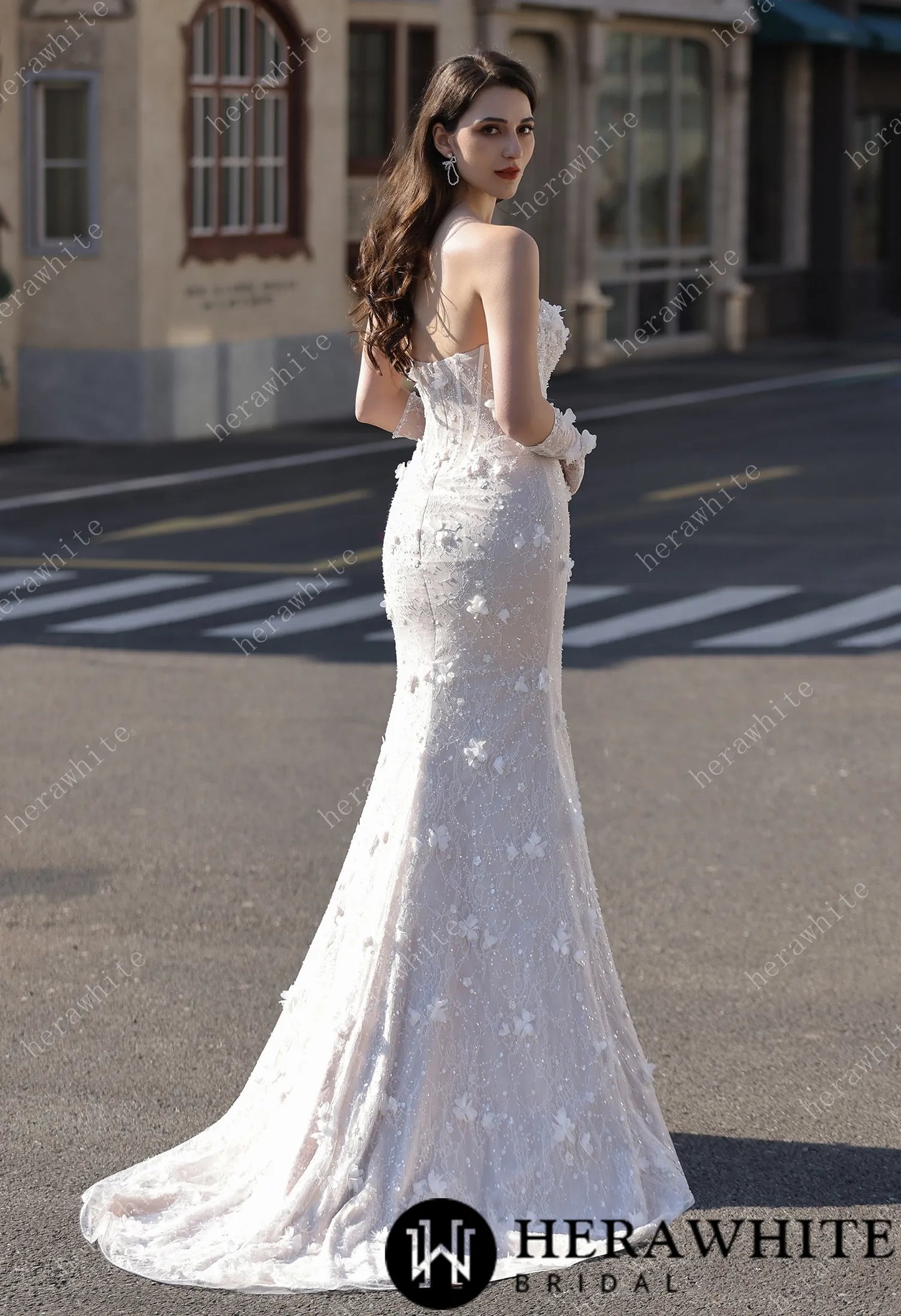 High Neck Lace Mermaid Bridal Gown with Buttons Placket HW3803-N+L
