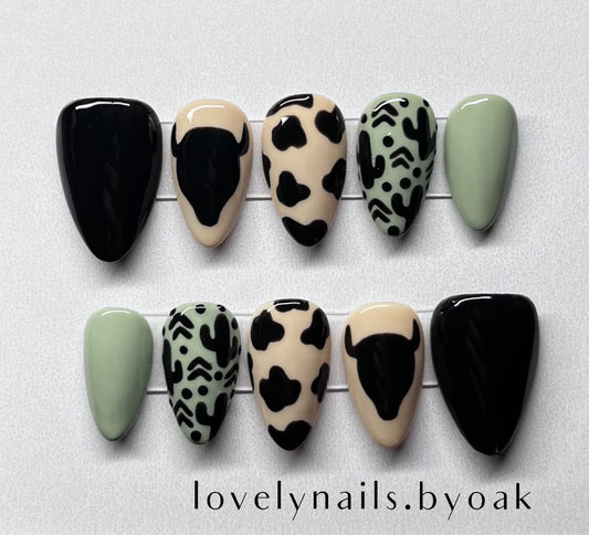 Western Sage Green Cactus & Bull