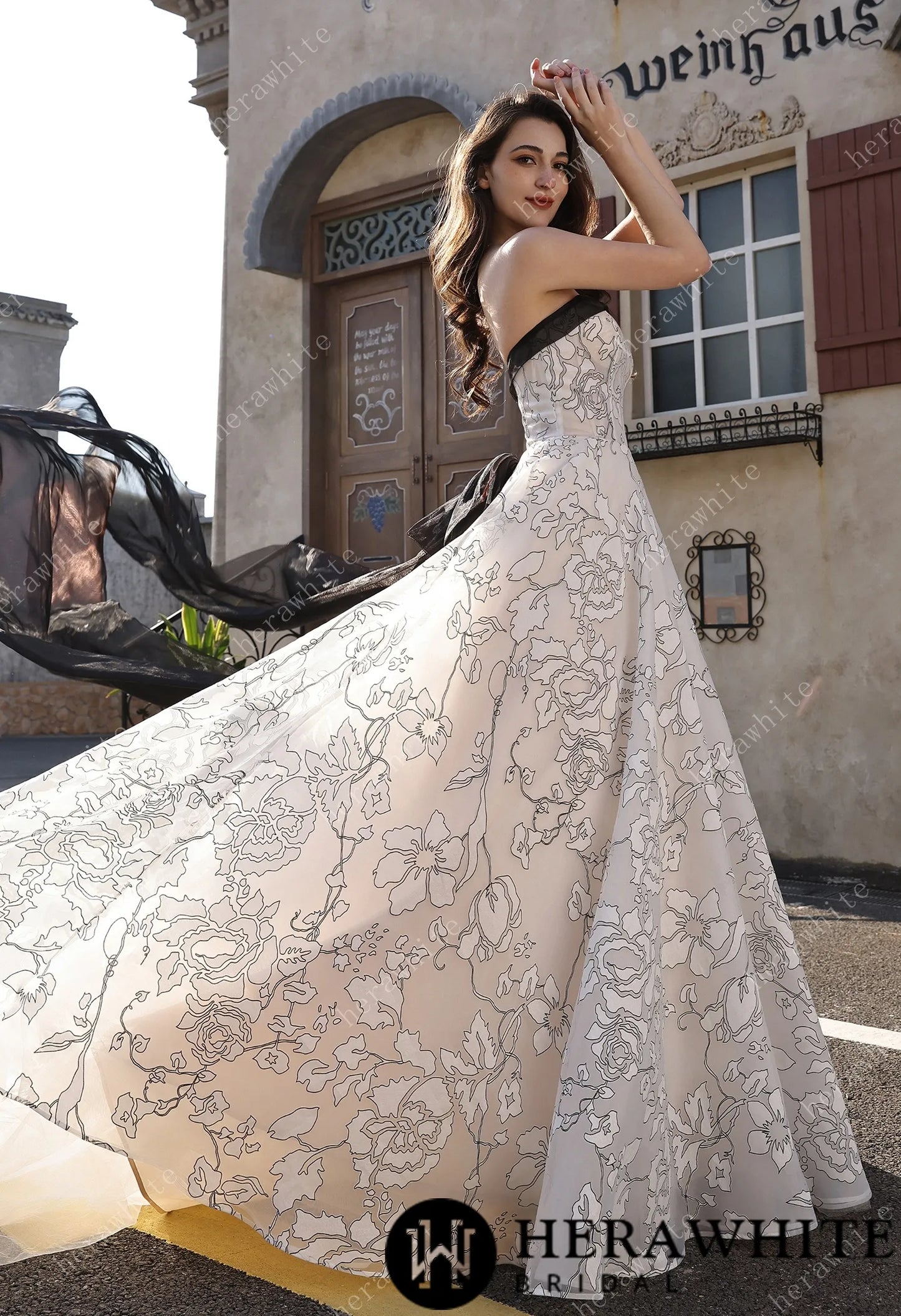 Strapless Black & Ivory Line-Art Floral Organza Bridal Gown With Back Detachable Bow HW3820