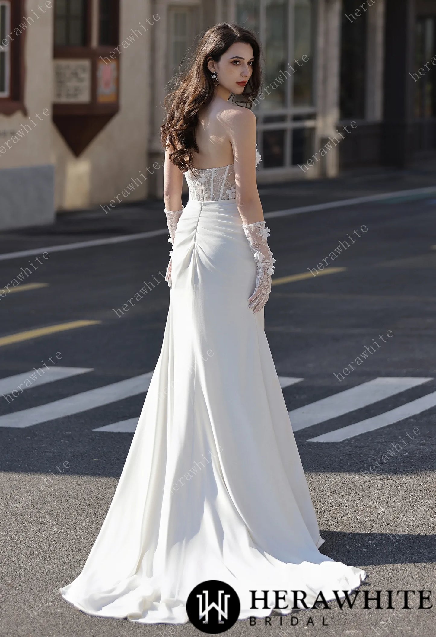 High Neck Lace Mermaid Bridal Gown with Buttons Placket HW3803-N+L