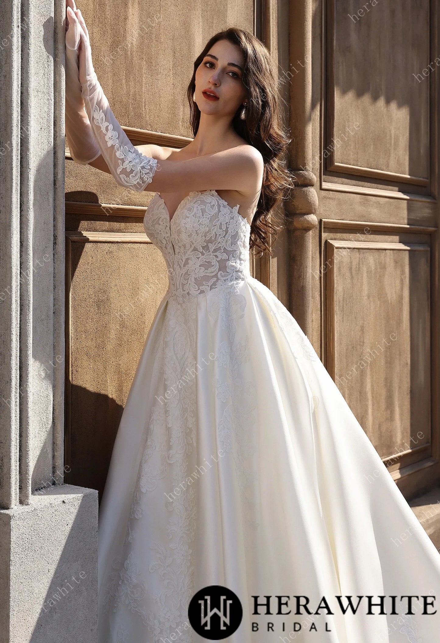 Strapless Sweetheart Bridal Gown With Luxurious Satin Wedding Dress HW3821
