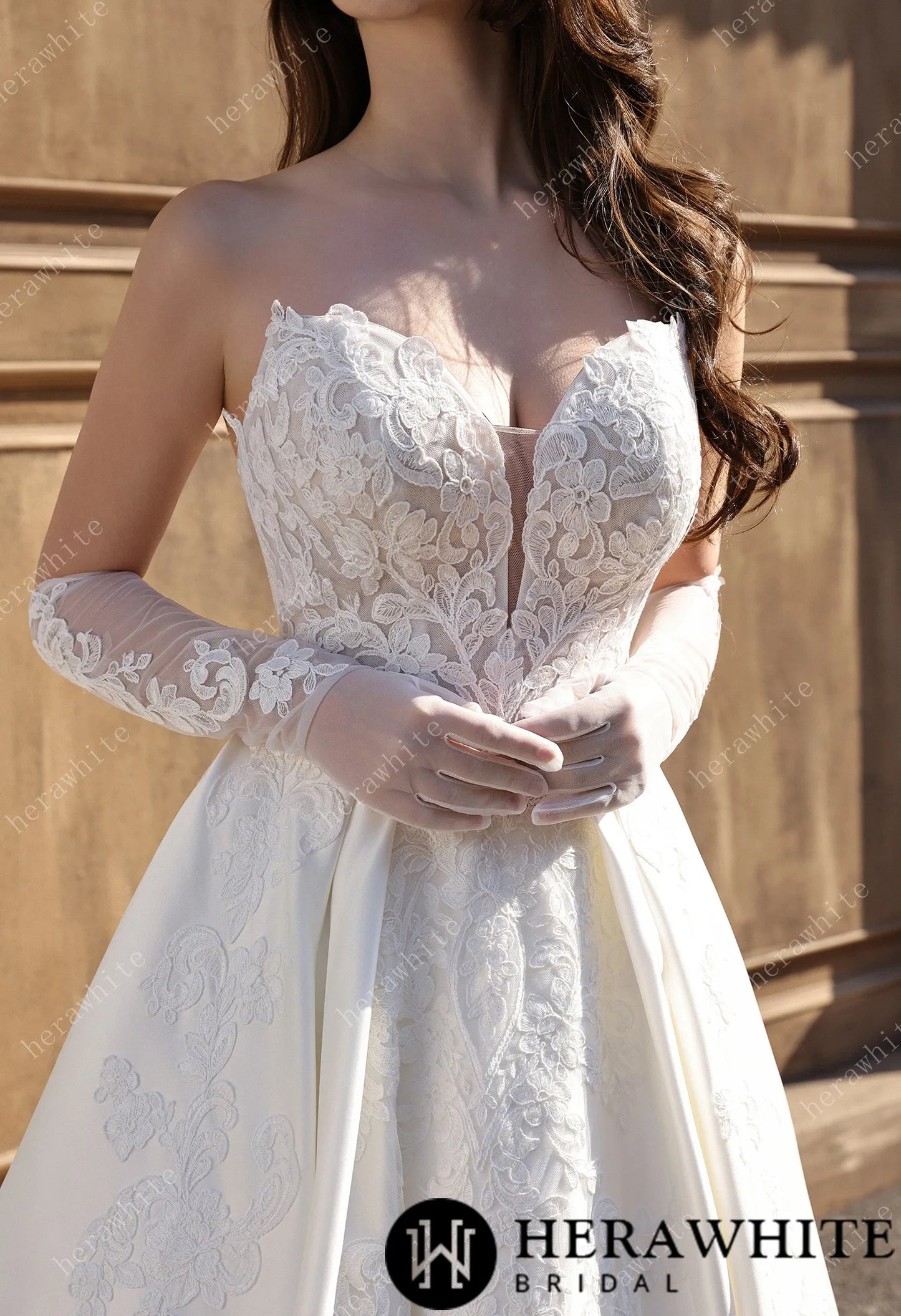 Strapless Sweetheart Bridal Gown With Luxurious Satin Wedding Dress HW3821