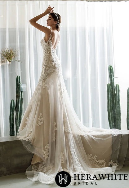 Vintage Lace Fit and Flare Court Train Wedding Dress — HW2530 — image 1