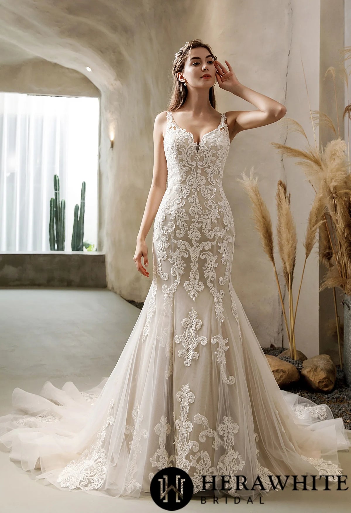 Vintage Lace Fit and Flare Court Train Wedding Dress — HW2530 — image 2