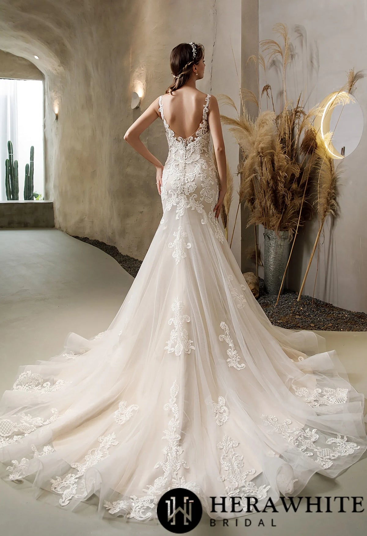Vintage Lace Fit and Flare Court Train Wedding Dress — HW2530 — image 5