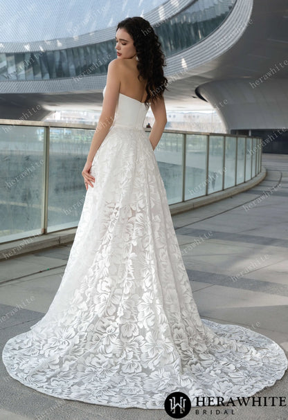 Convertible Two-Piece Wedding Dress: Detachable Overskirt with Sweetheart Short Skirts — HW3606 — image 5