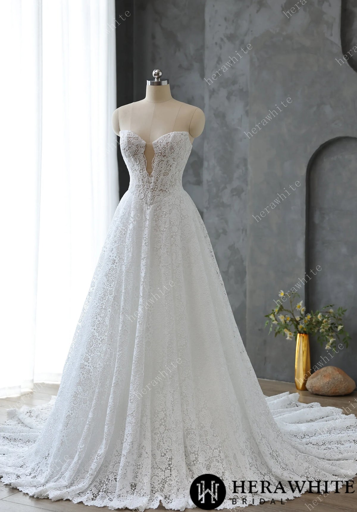 Sweetheart Neckline Keyhole Lace Ball Gown Wedding Dress — HW3616 — image 1