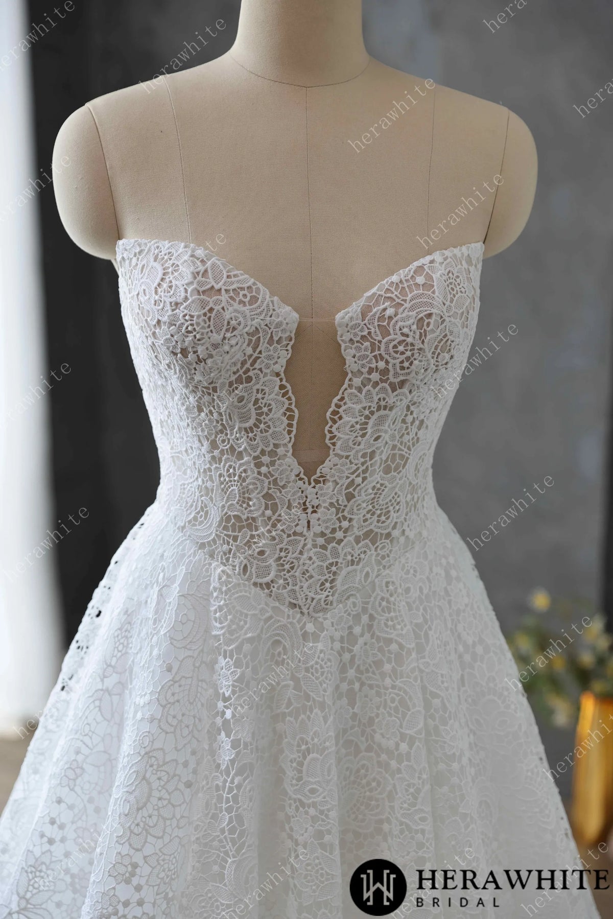 Sweetheart Neckline Keyhole Lace Ball Gown Wedding Dress — HW3616 — image 5