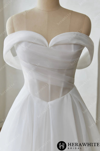 Romantic A-Line Wedding Dress with Detachable Off-Shoulder Straps and Pockets — HW3640 — image 2