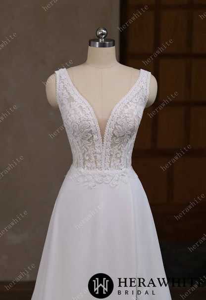 Deep V-neck and sleeveless design with symmetrical lace wedding gown — HW3641 — image 2