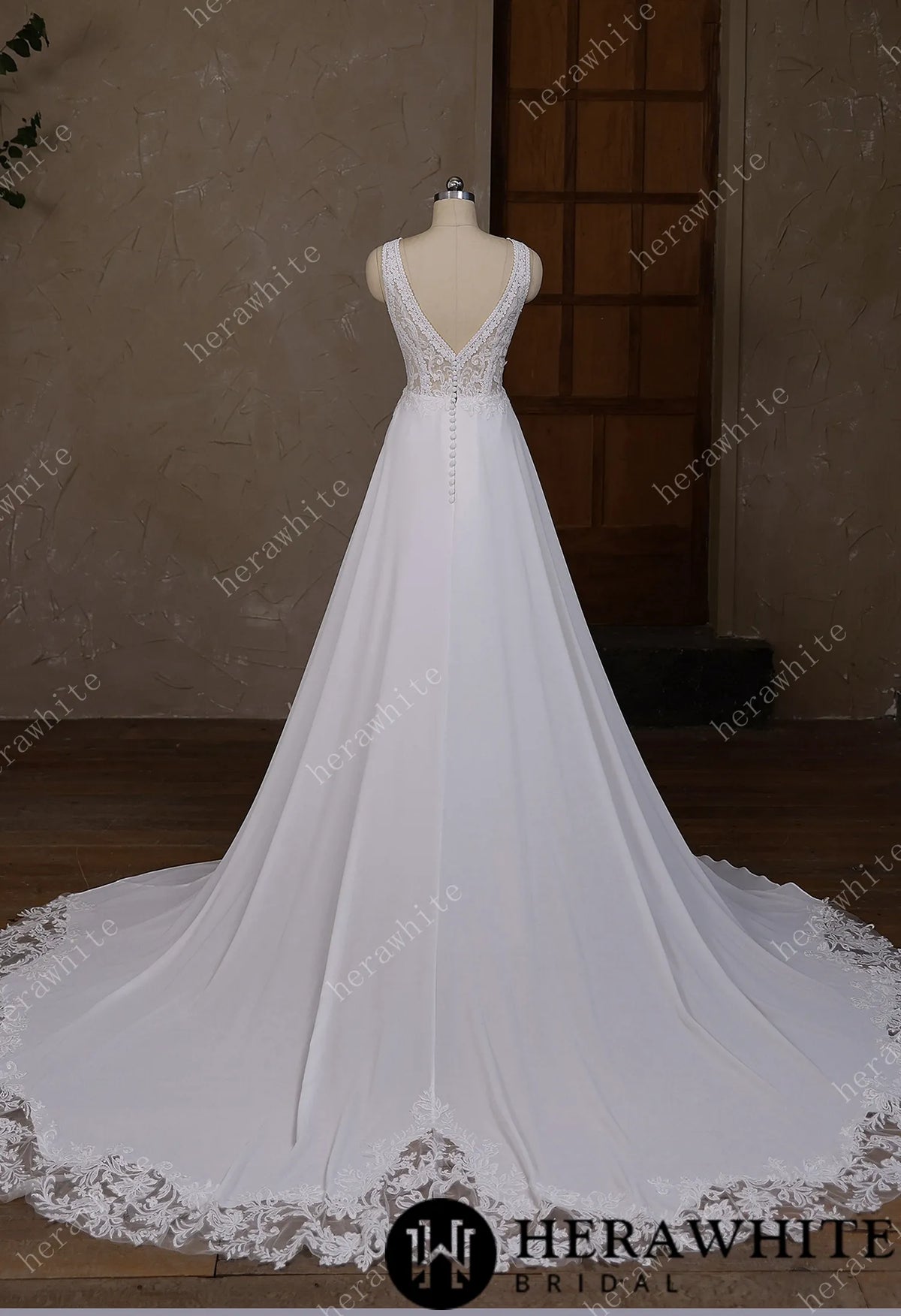 Deep V-neck and sleeveless design with symmetrical lace wedding gown — HW3641 — image 3
