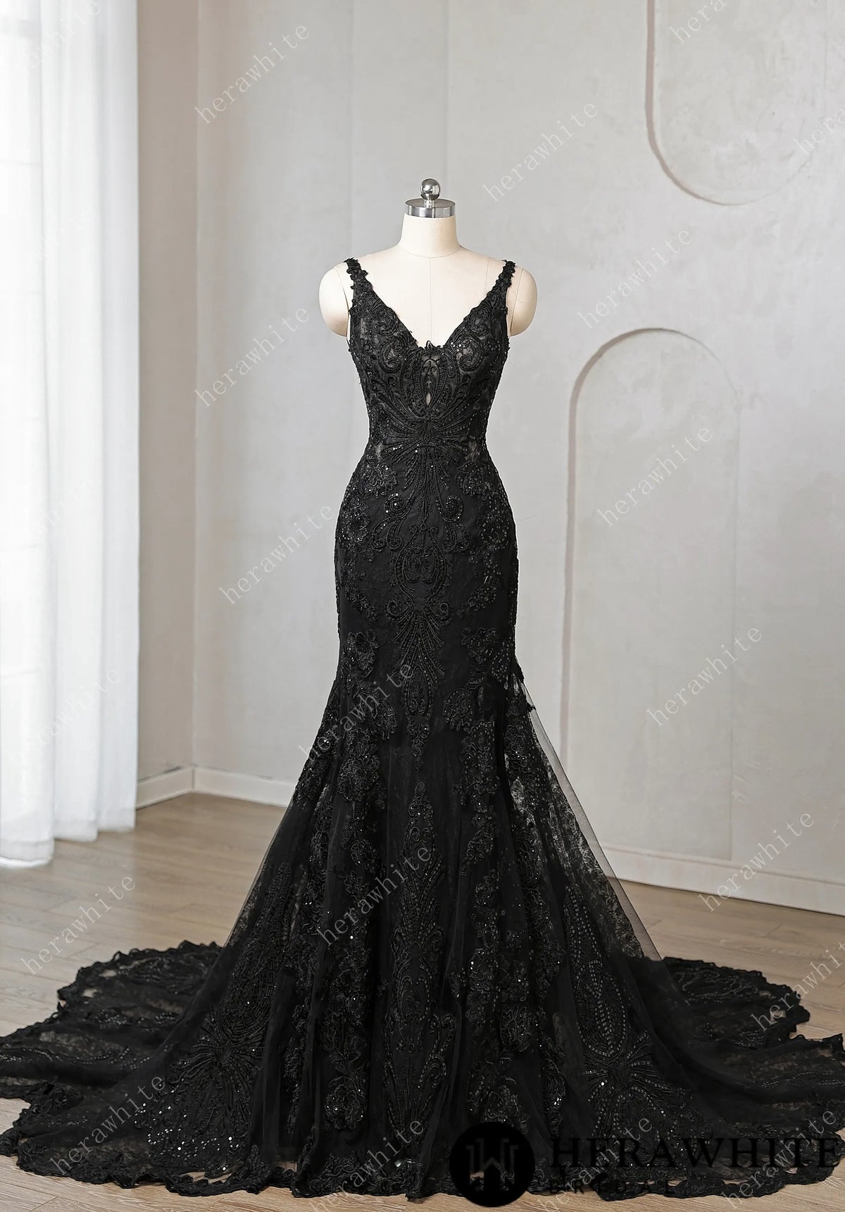 Sleek Trumpet Silhouette Tulle Bridal Gown with Dramatic Cathedral Train — HW3692 — image 1