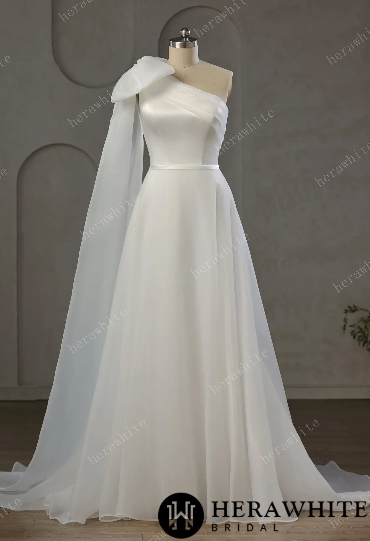 One-Shoulder Wrapped Satin Bodice Tulle A-line Wedding Gown With Shoulder Bow — HW3745 — image 2