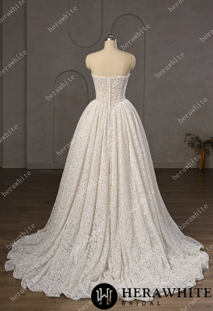 Chantilly Lace Sweetheart Basque Wedding Gown with Pearls Decoration — HW3756 — image 7