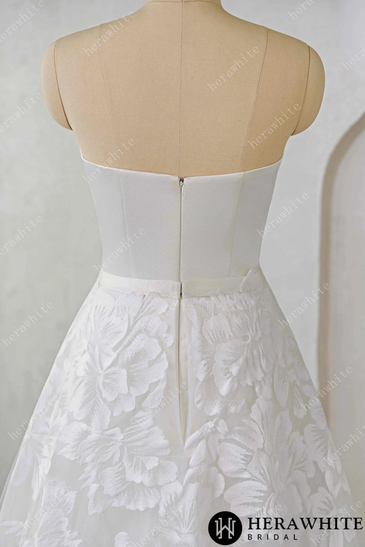 Modern Sweetheart Mini Wedding Dress with Overskirt for Two Looks in One — HW3775 — image 6