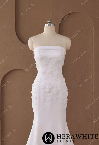 Elegant Strapless Crepe Mermaid Wedding Dress With 3D Floral Appliqué & Detachable Overskirt — HW3791 — image 3