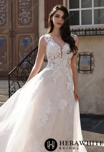 Timeless Sweetheart Neckline 3D Lace  A-line Wedding Dress With Pearl Chain Back Detail — HW3854 — image 9
